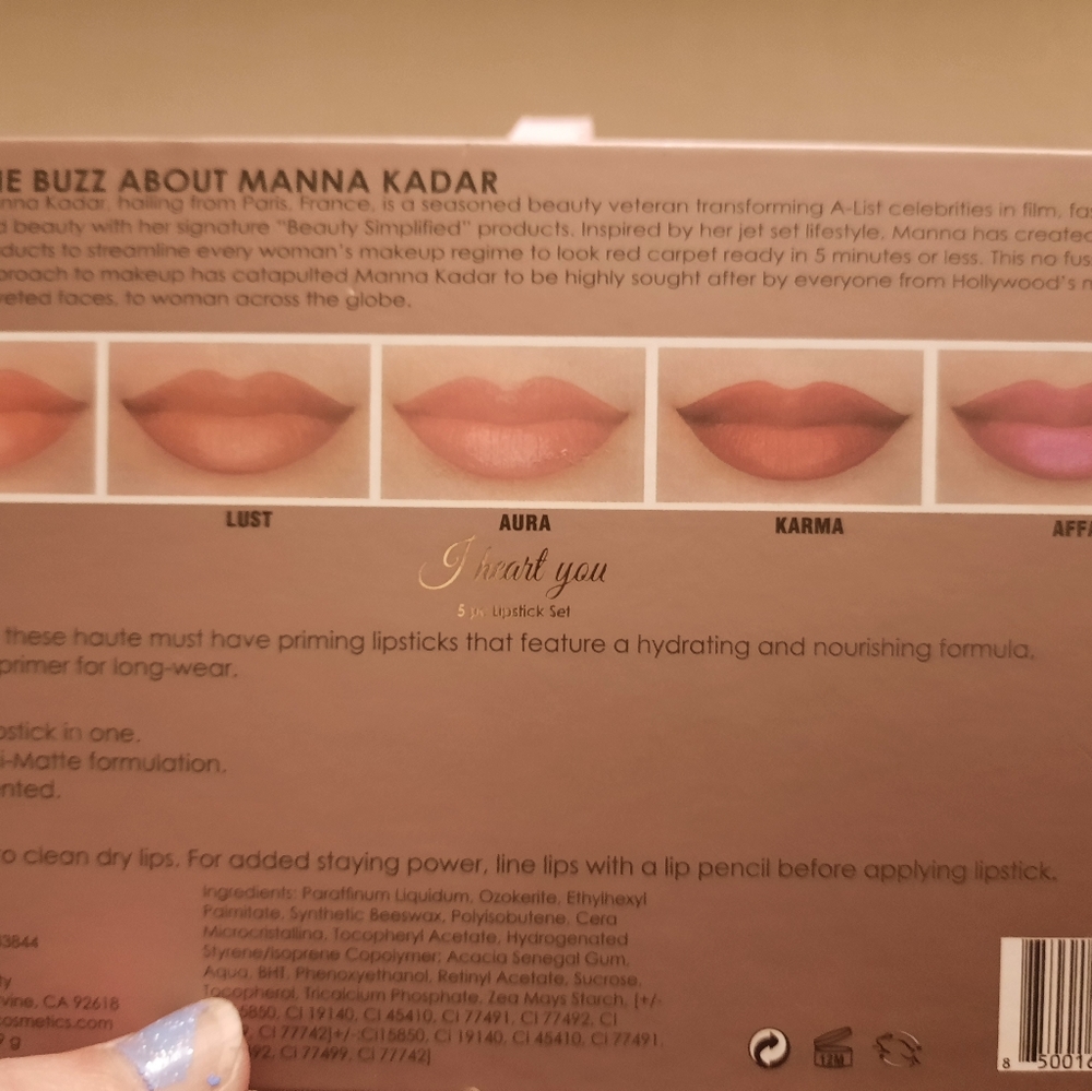 Lipstick - Picture 4 of 4